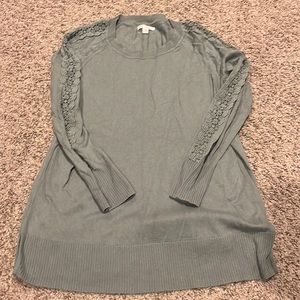 Sweater with sleeve detail